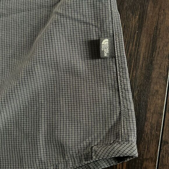 The North Face - Men’s Outdoor button down Hiking Shirt size M grey GUC - Picture 2 of 7